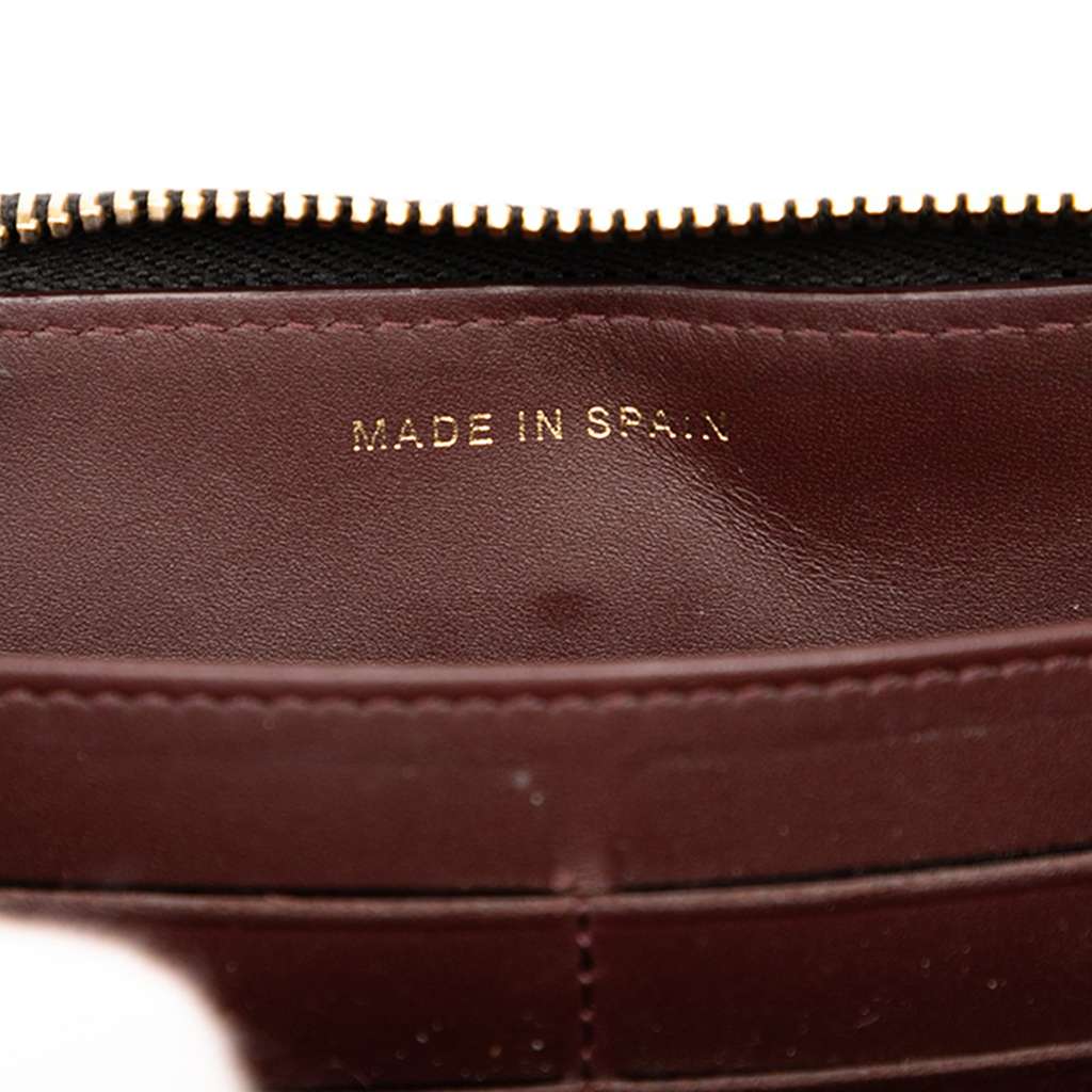 Chanel CC Quilted Caviar Zip Around Long Wallet - Detail 2