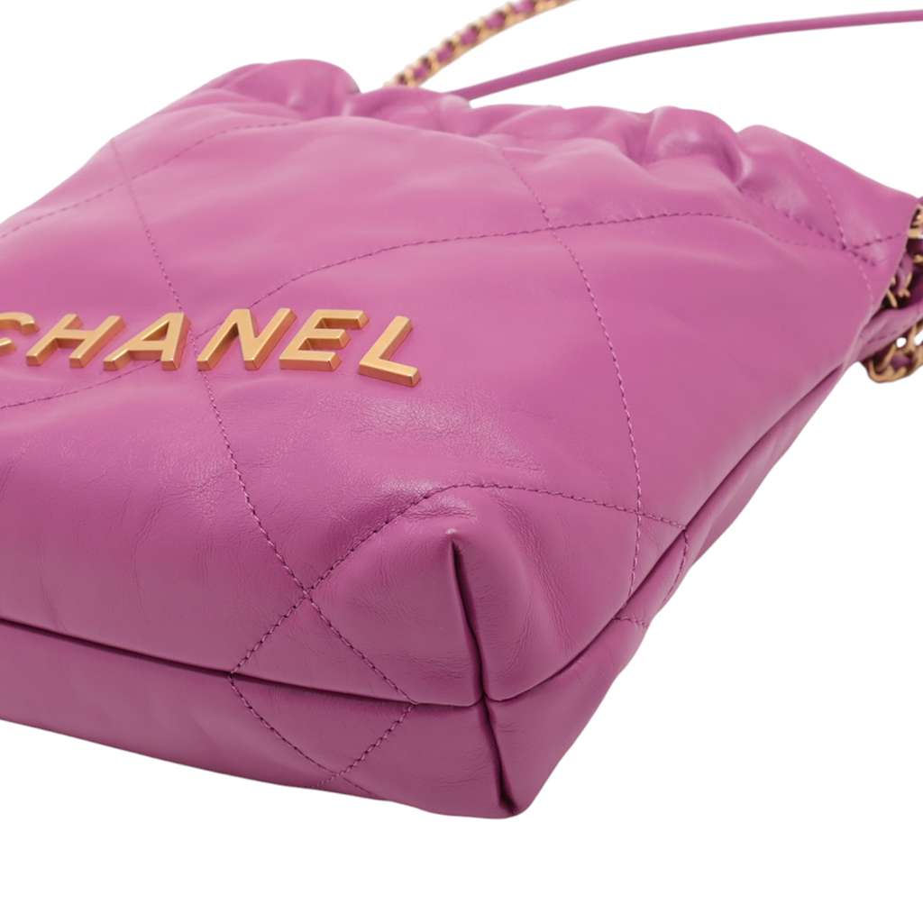 Chanel Mini Shiny Calfskin 22 Handbag - Detail 2