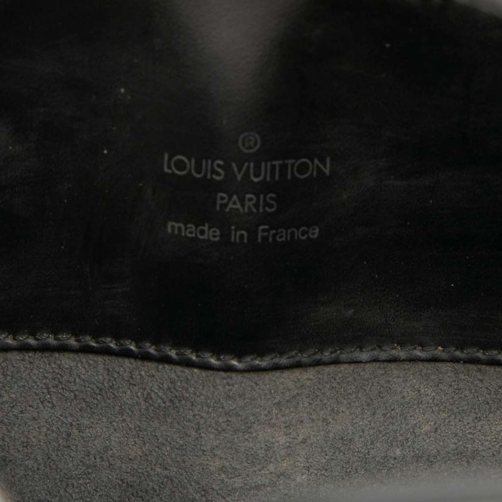 Louis Vuitton Epi Reverie - Side view