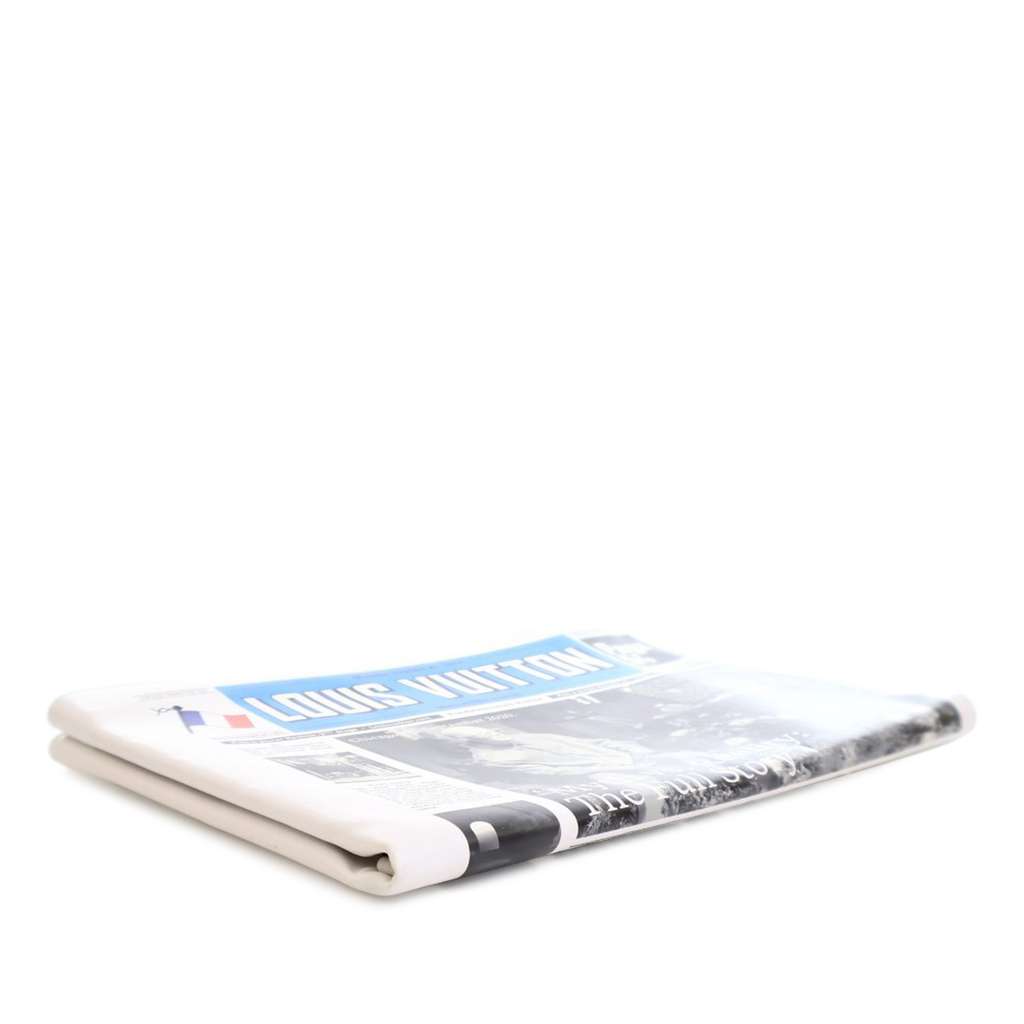 Louis Vuitton Leather Everyday LV Newspaper Pouch - Image 15