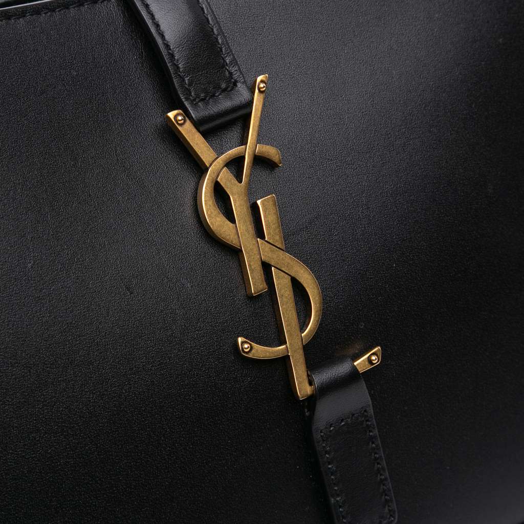 Saint Laurent Smooth Calfskin Le 5 a 7 Hobo - Detail 2