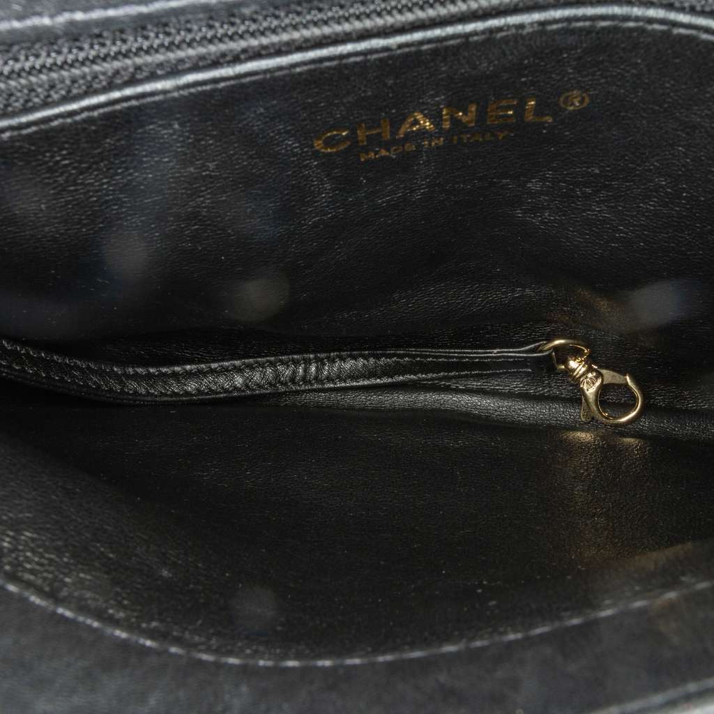 Chanel Medium CC Chevron Lambskin Trendy Flap - Detail 1