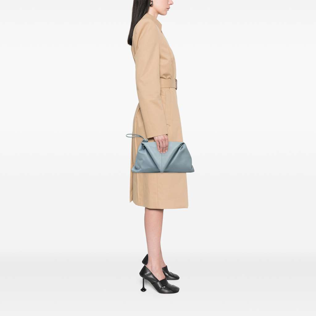 Bottega Veneta Leather BV Trine Angular Clutch - Detail 2