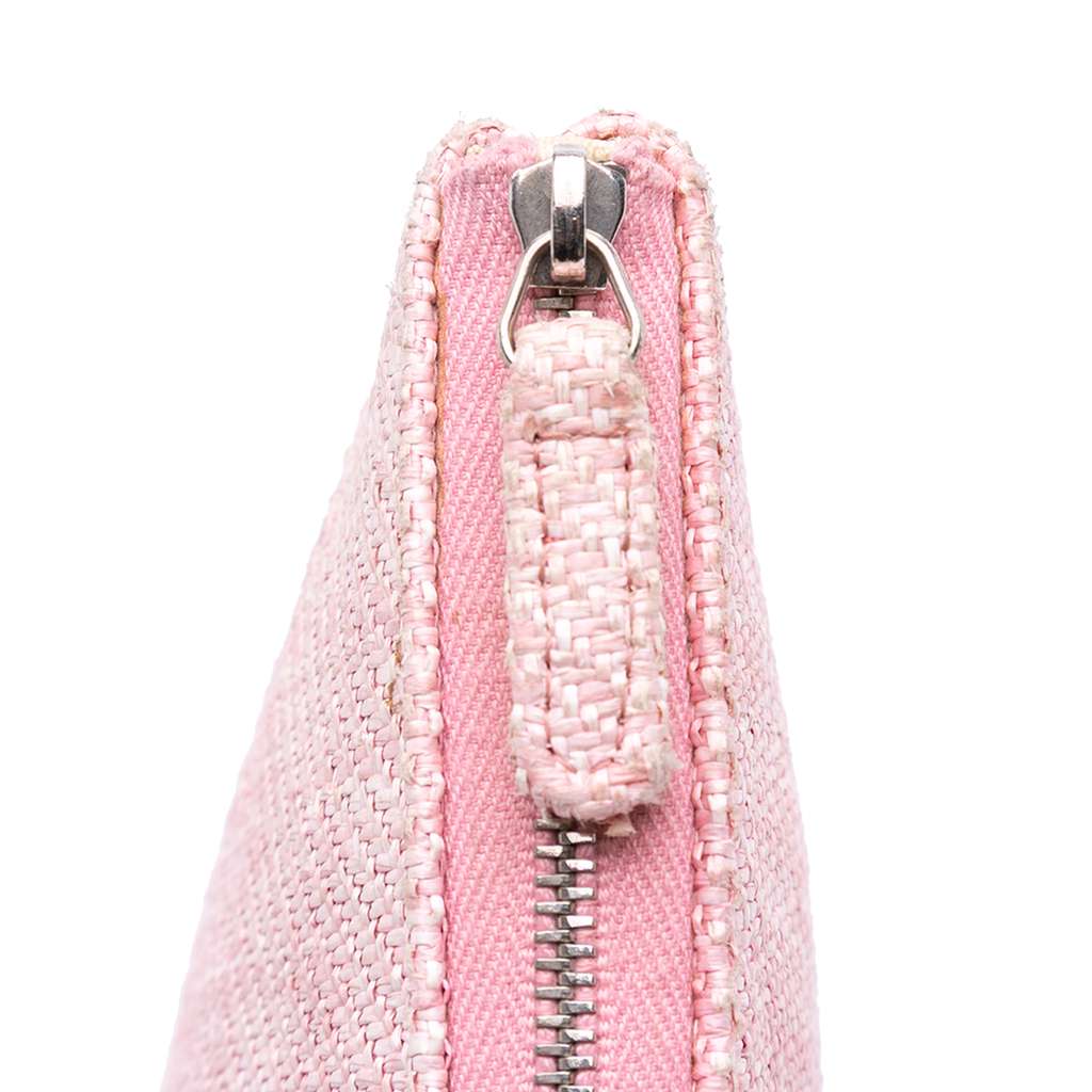 Chanel Large Raffia Deauville O Case Clutch - Detail 2