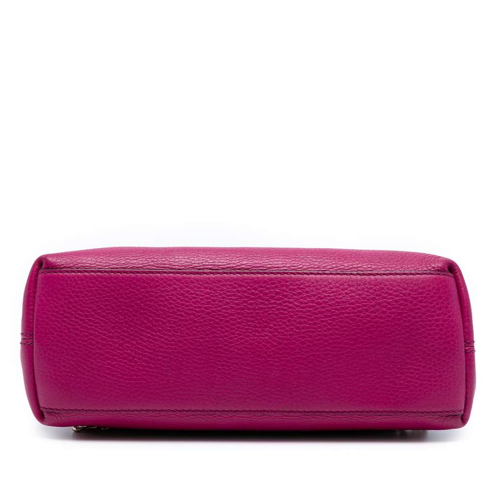 Gucci Small Leather Soho Chain Tote - Image 6