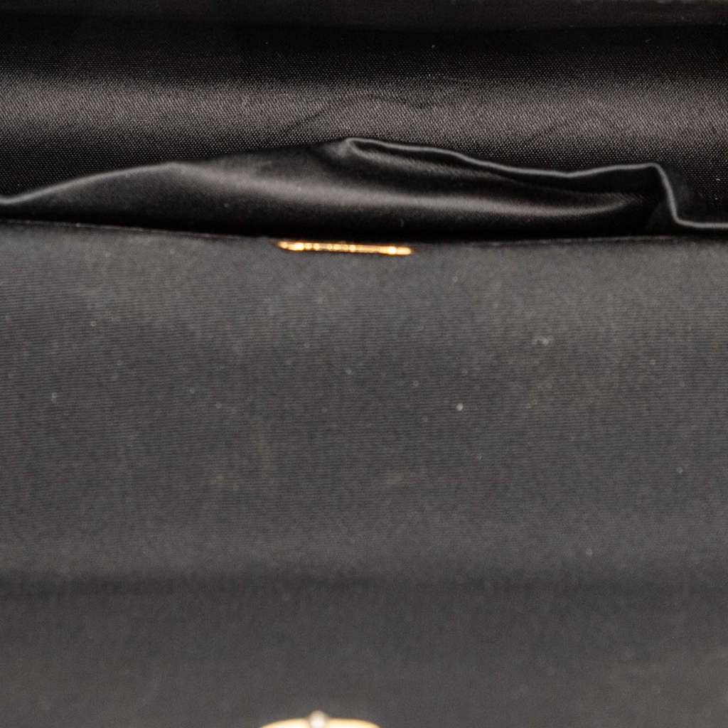 Gucci Canvas Interlocking G Chain Shoulder Bag - 4