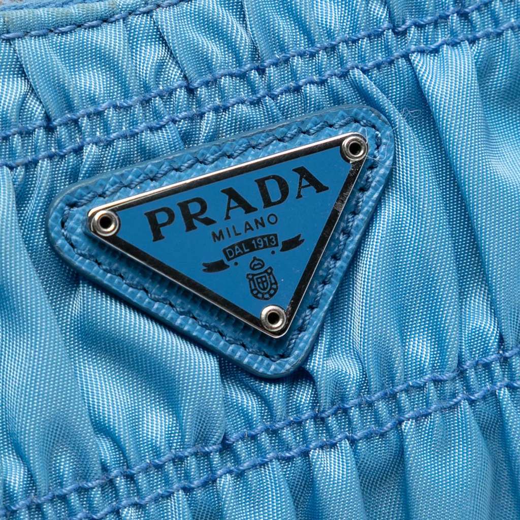 Prada Tessuto Gaufre Re Edition Shoulder Bag - Side view