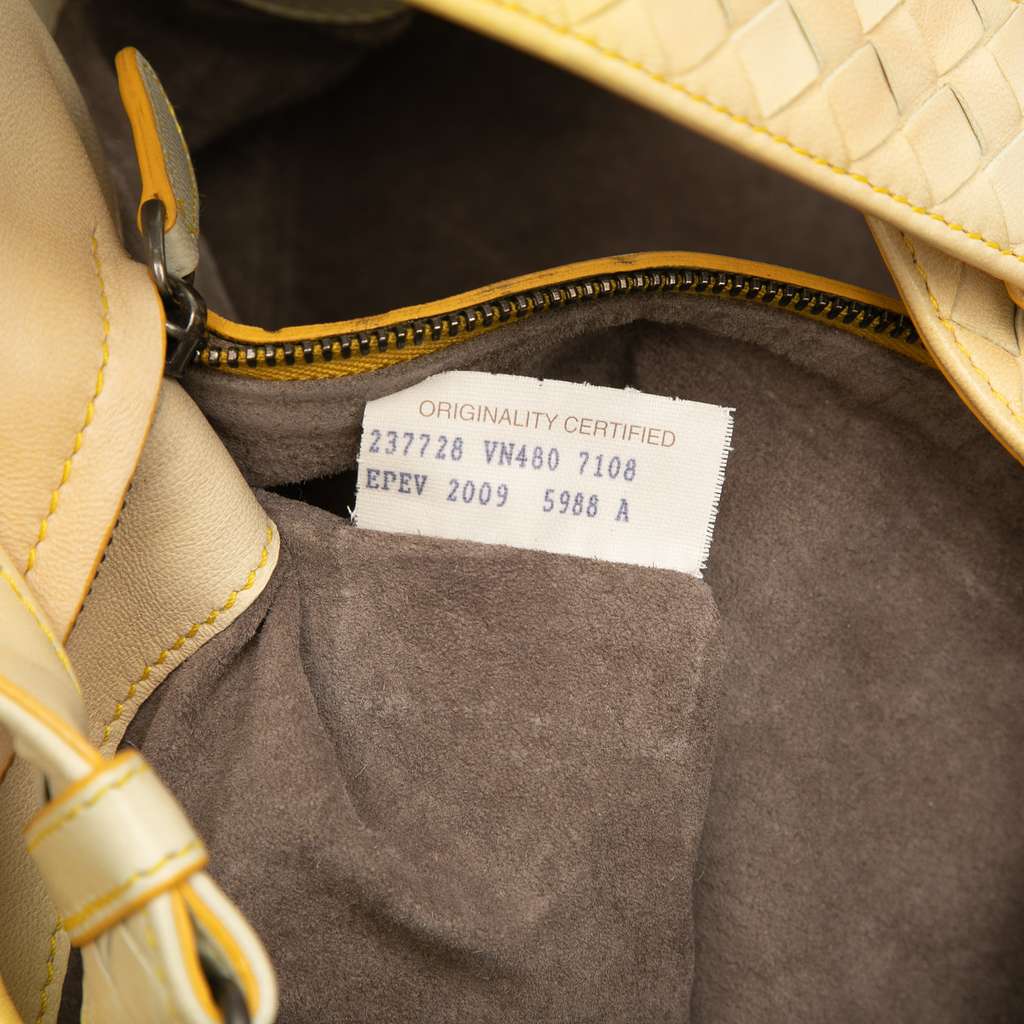 Bottega Veneta Nappa Intrecciato Nuance Bucket Bag - Detail 1