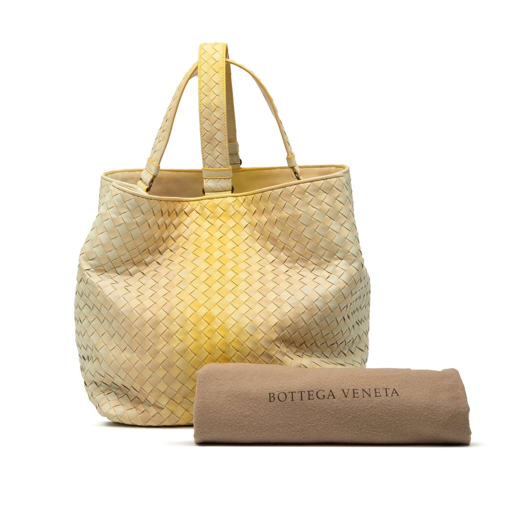Bottega Veneta Nappa Intrecciato Nuance Bucket Bag - Image 10