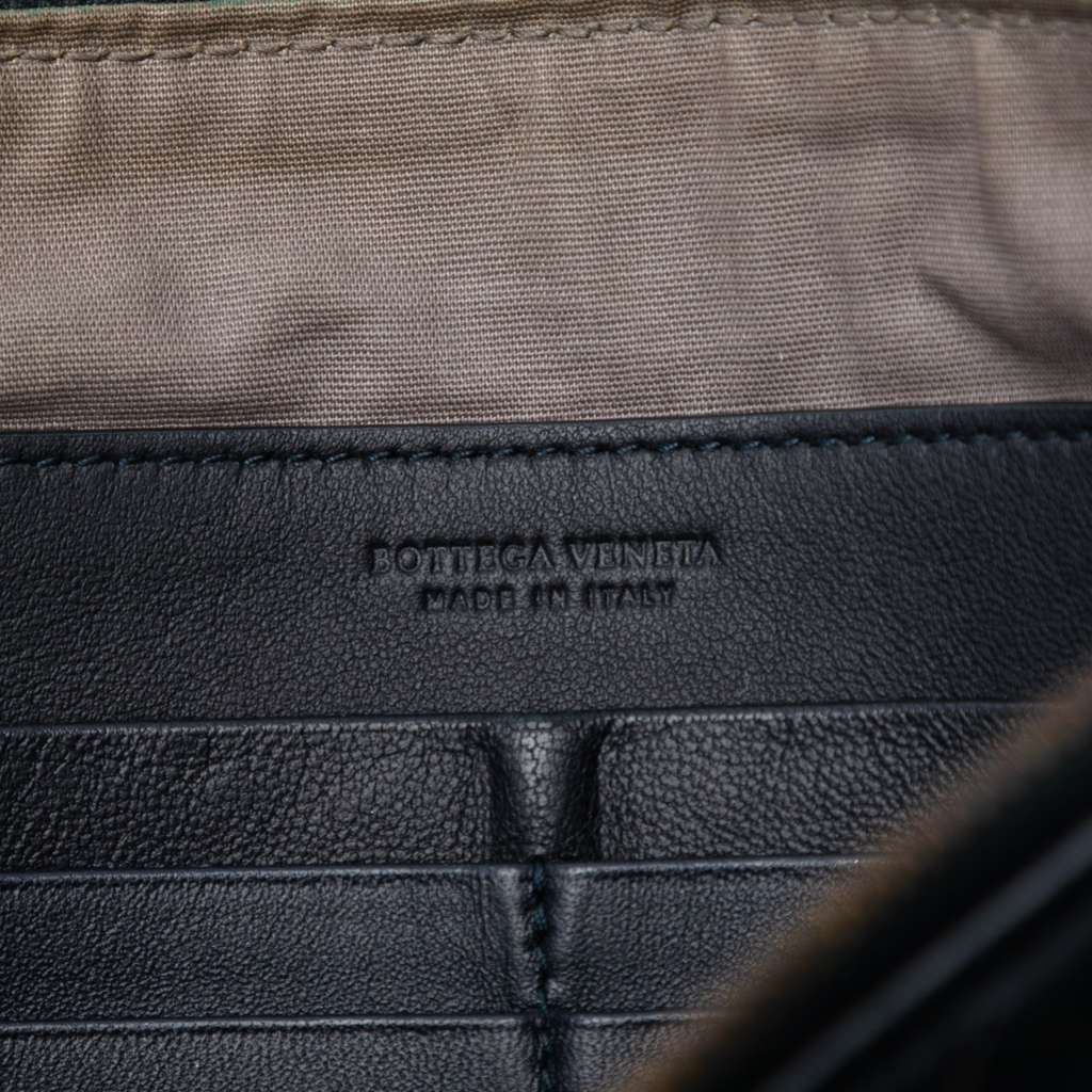 Bottega Veneta Nappa Intrecciato Clutch - Side view