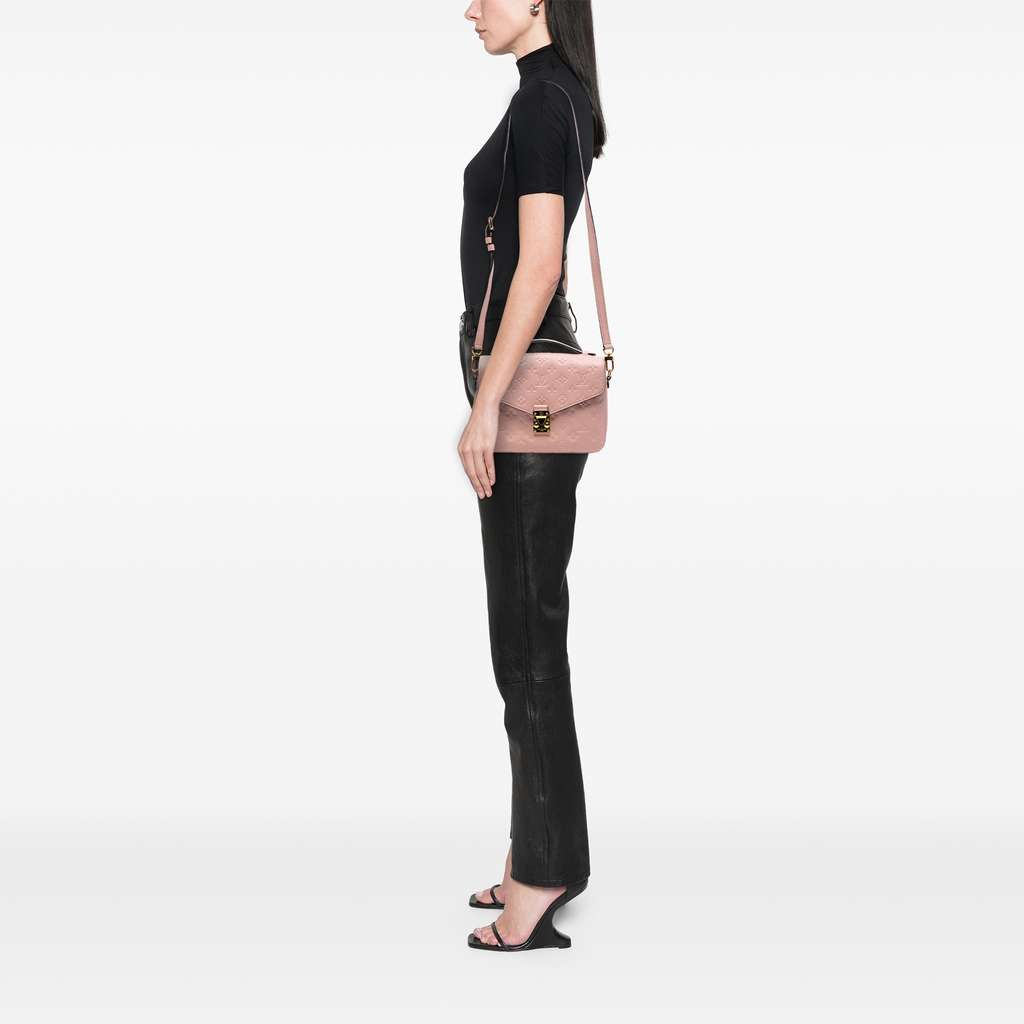 Louis Vuitton Monogram Empreinte Pochette Metis - Detail 2