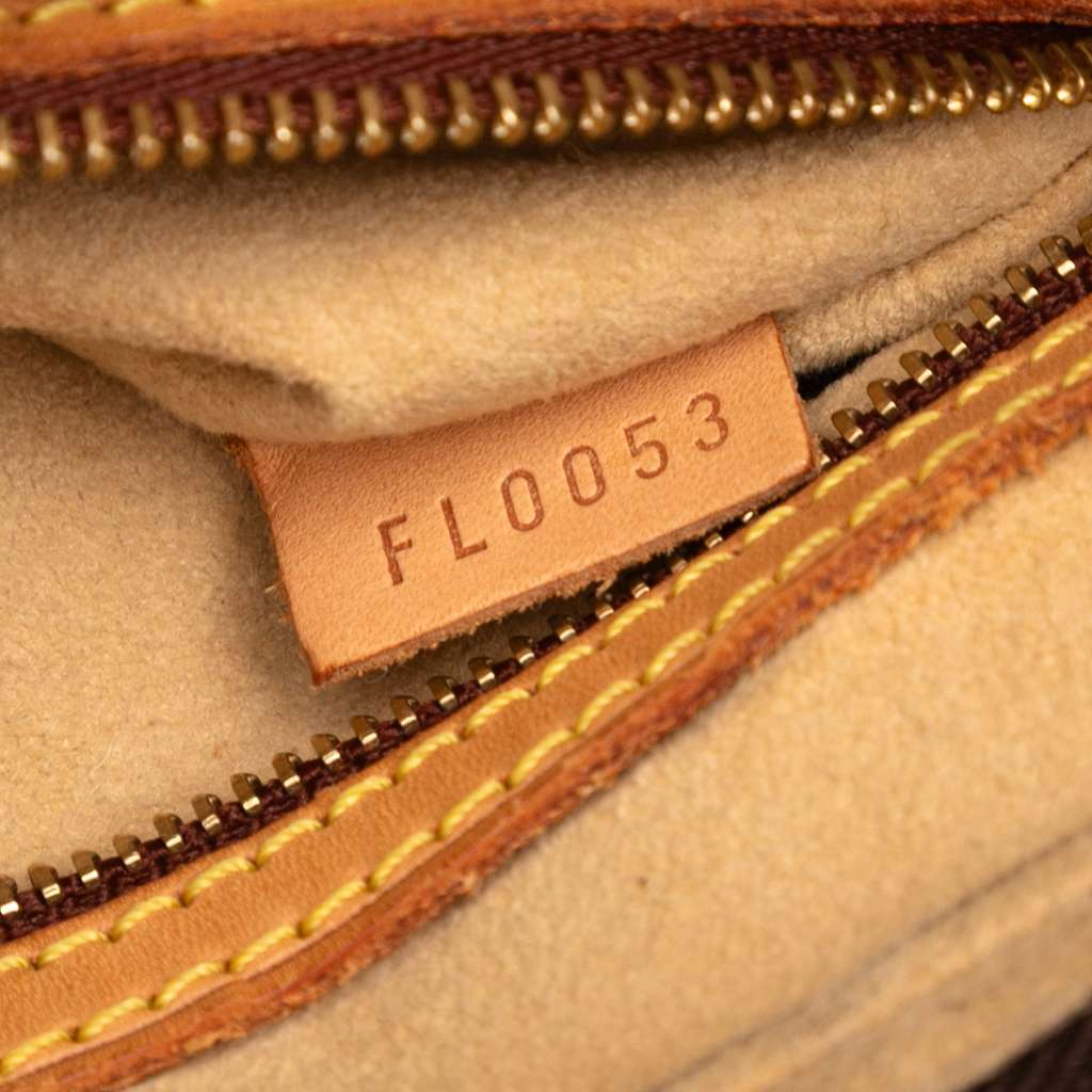 Louis Vuitton Monogram Looping MM - Detail 1