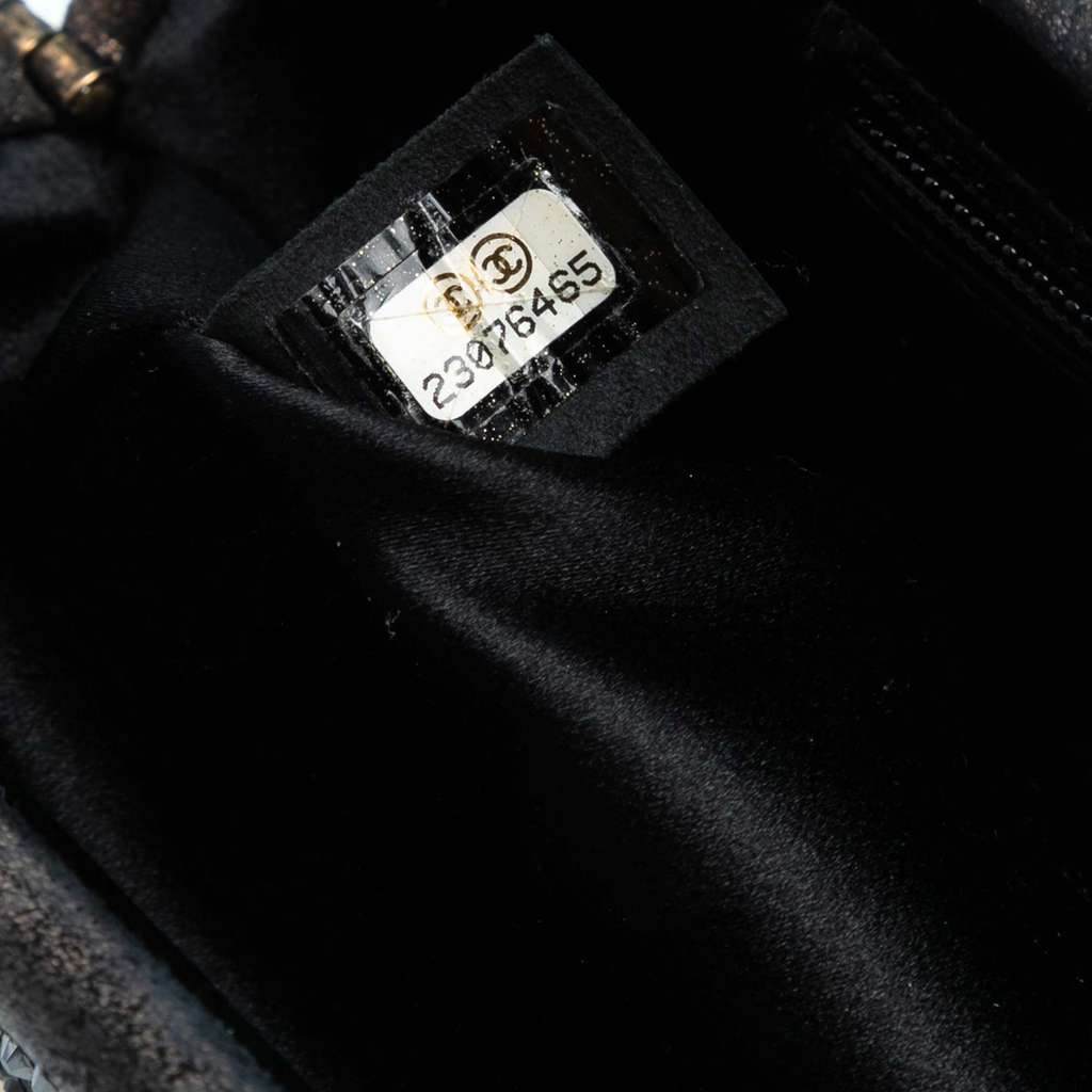 Chanel CC Glitter Lambskin Studded Frame Clutch on Chain - Detail 1