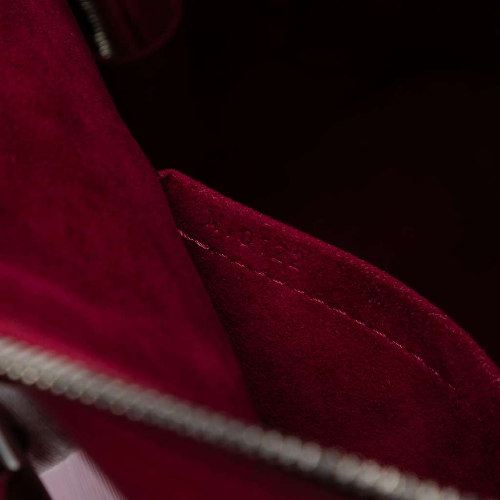 Louis Vuitton Epi Alma GM - Side view