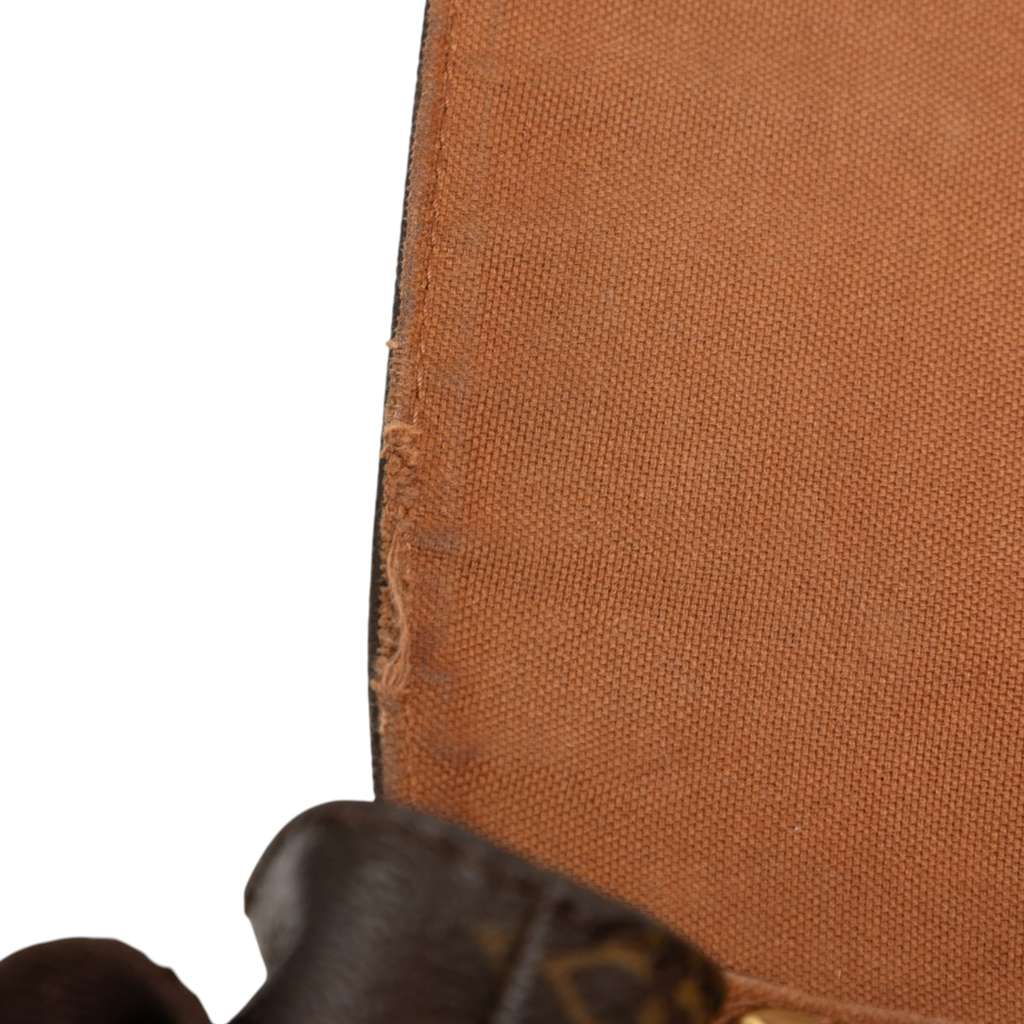 Louis Vuitton Monogram Beaubourg Messenger MM - Detail 2