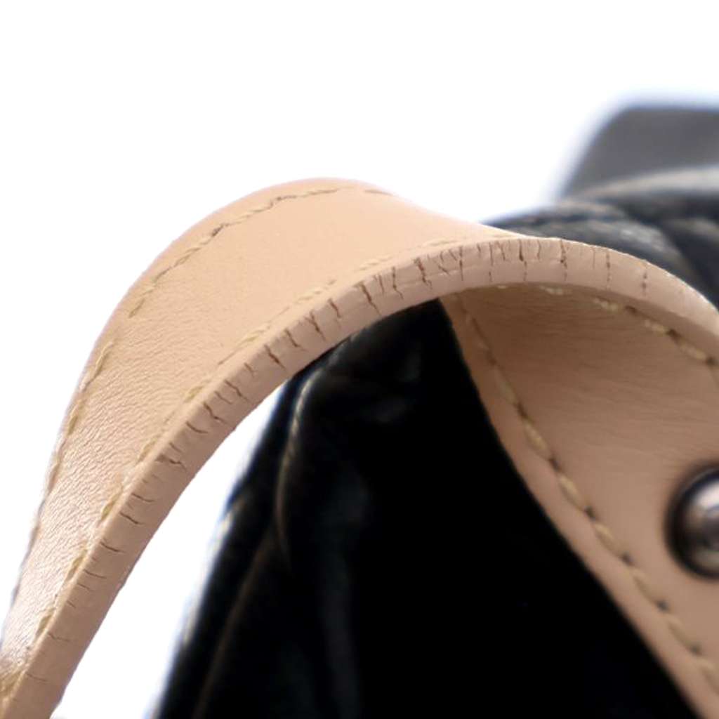 Chanel Reissue Quilted Caviar Messenger Flap - Image 16