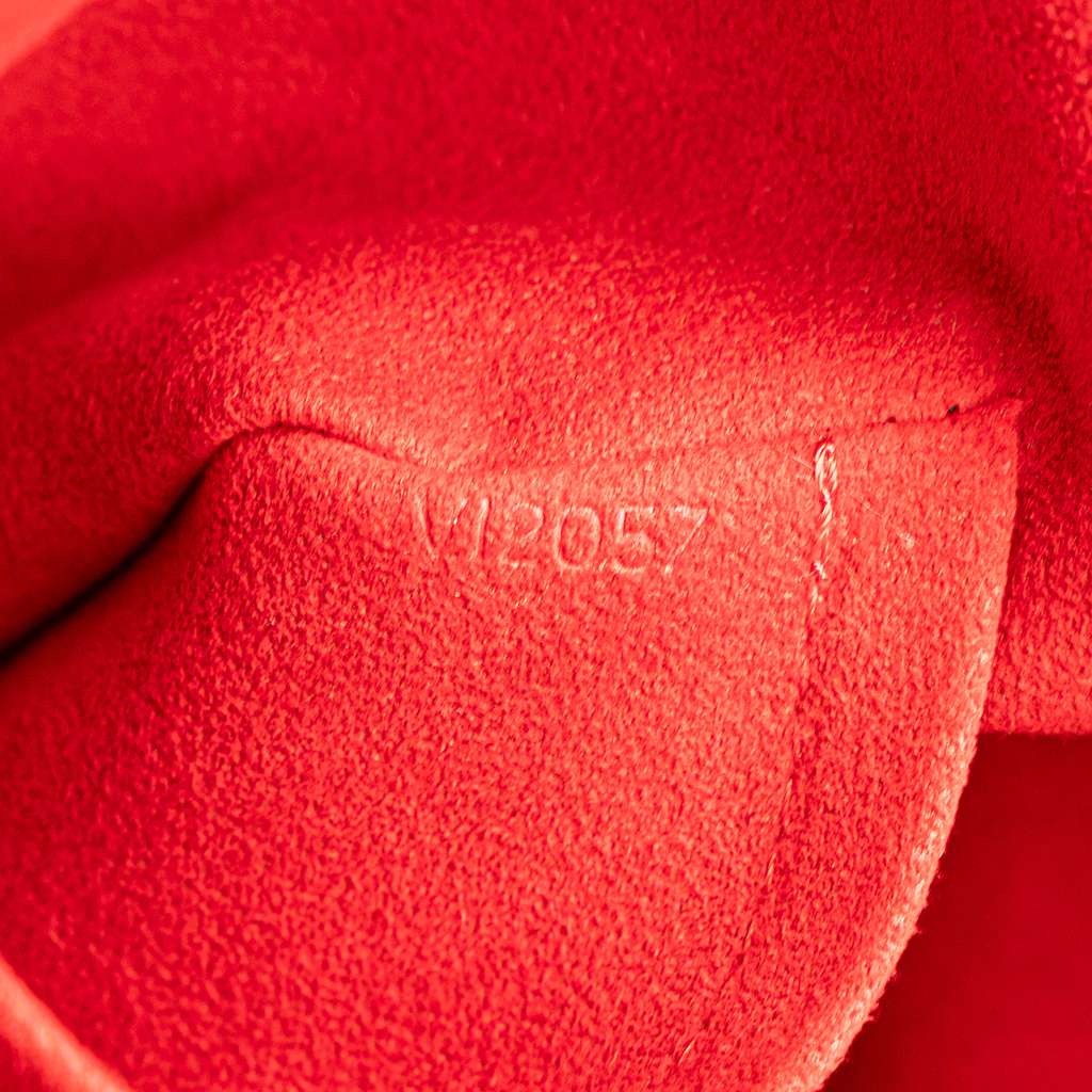 Louis Vuitton Damier Ebene Saleya PM - Side view