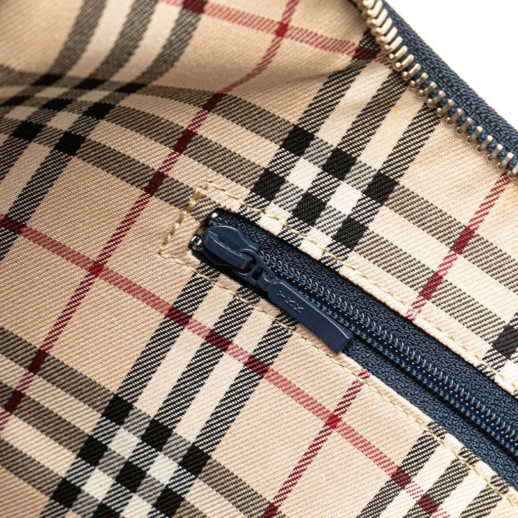 Burberry Leather Hobo - Detail 2