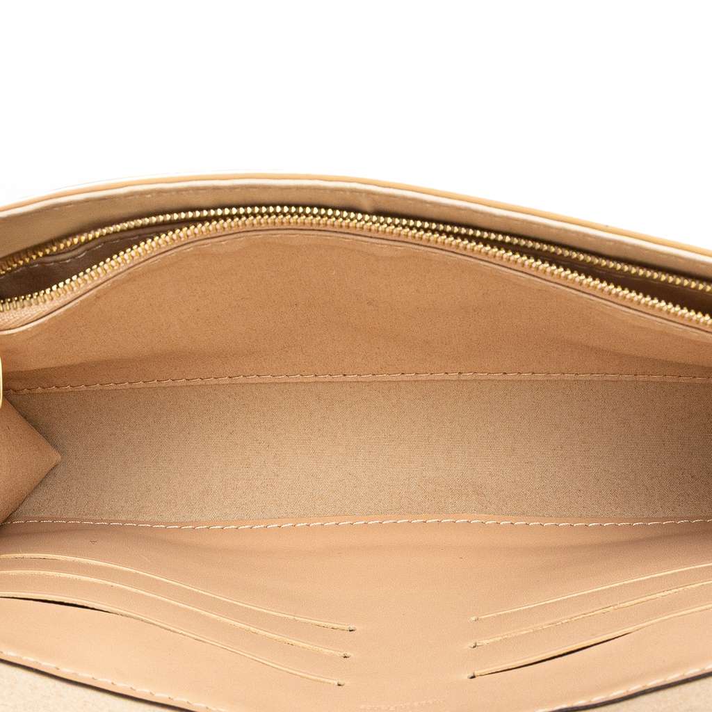 Louis Vuitton Monogram Vernis Ana - 4