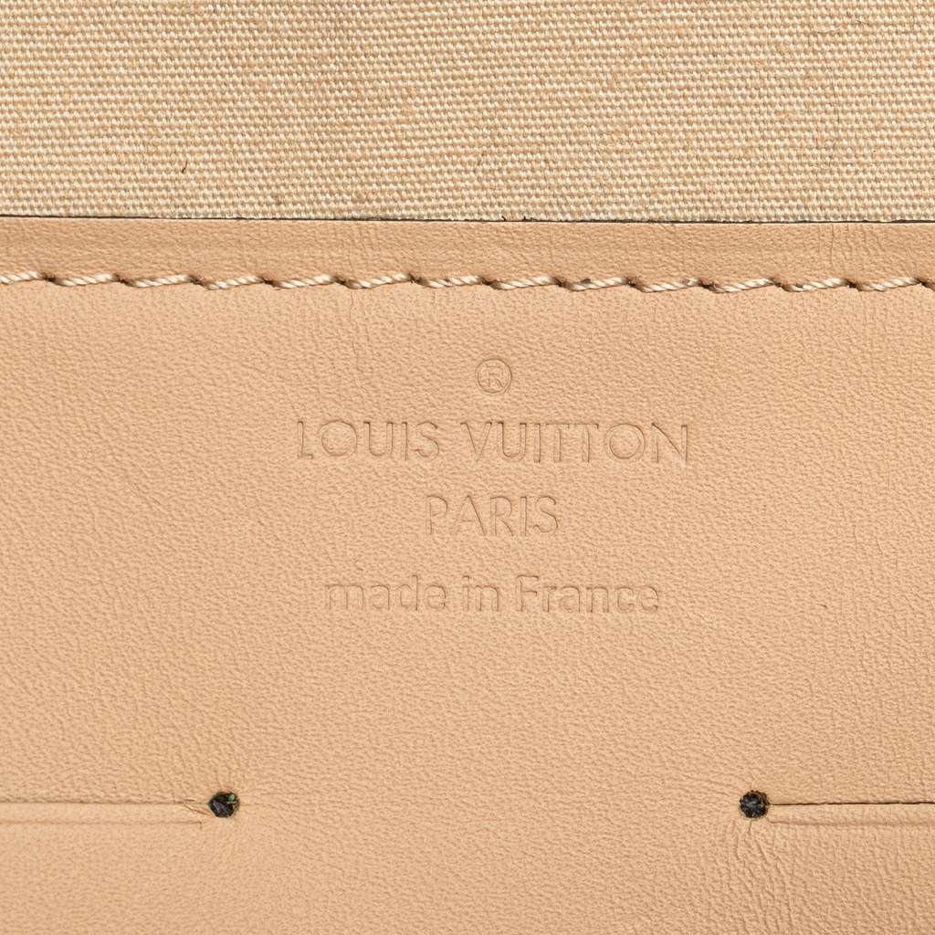 Louis Vuitton Monogram Vernis Ana - Side view