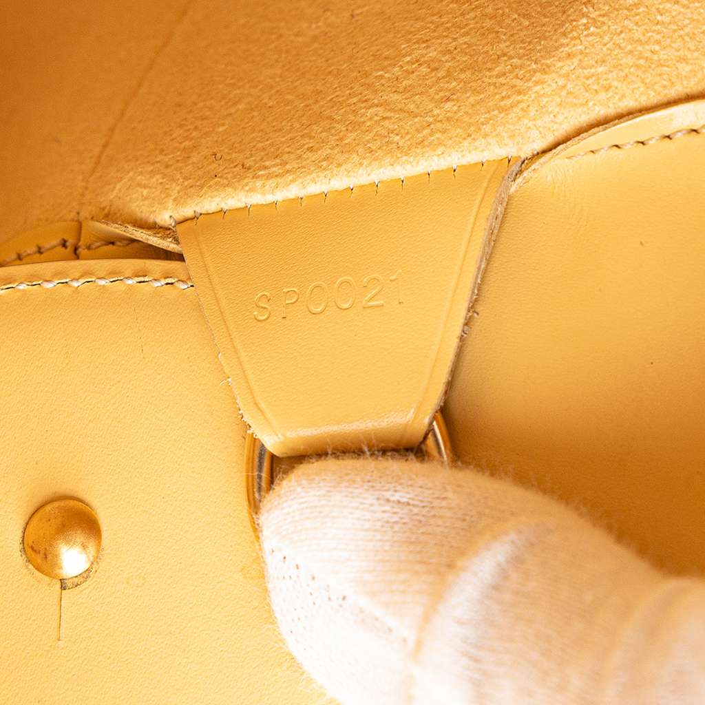 Louis Vuitton Epi Sac Verseau - Side view