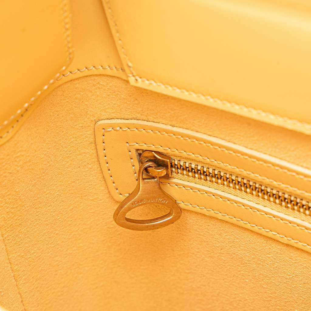 Louis Vuitton Epi Sac Verseau - Detail 1