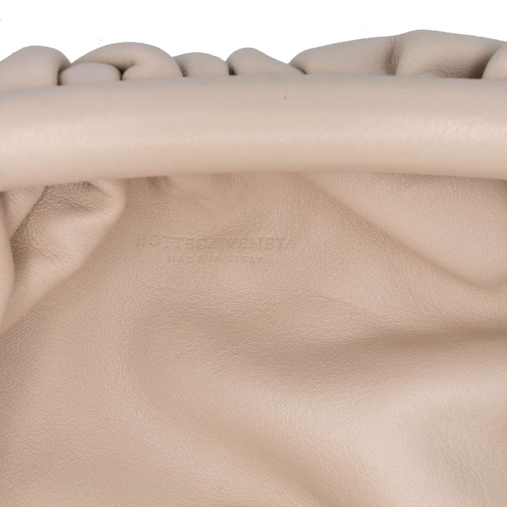 Bottega Veneta Lambskin The Mini Pouch Crossbody - Detail 2