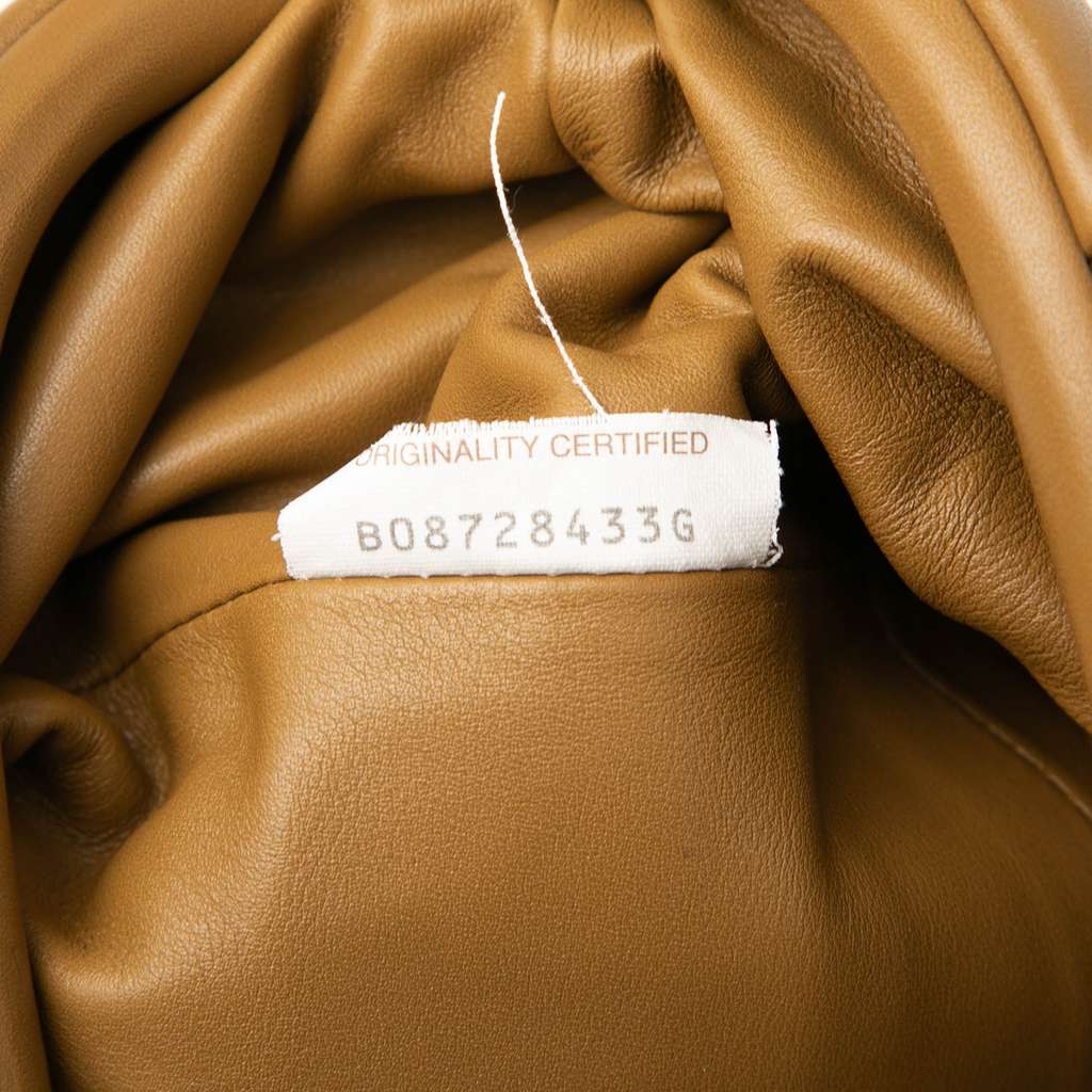 Bottega Veneta Lambskin The Mini Pouch Crossbody - Detail 1