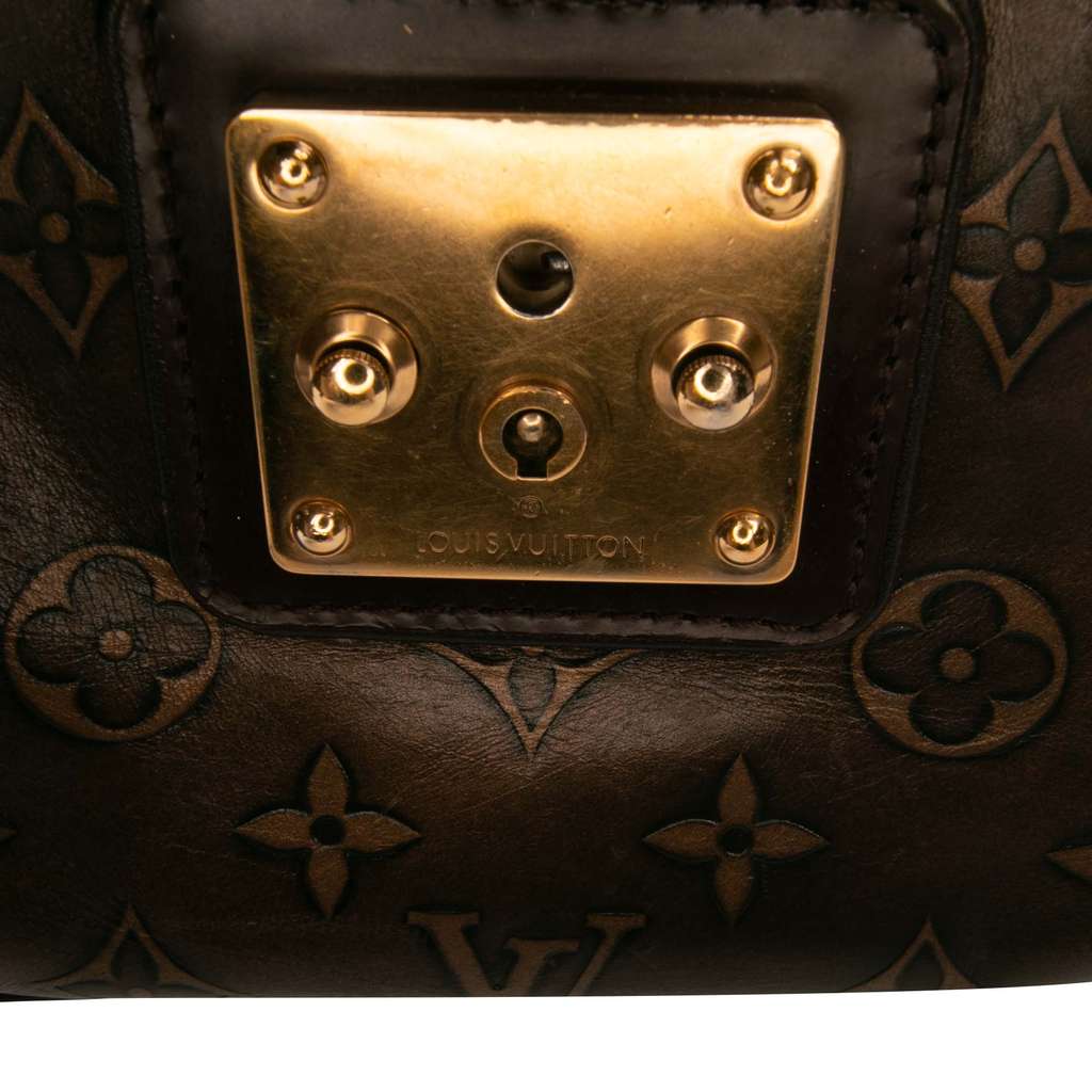 Louis Vuitton Monogram Embossed Sergent PM - Detail 2