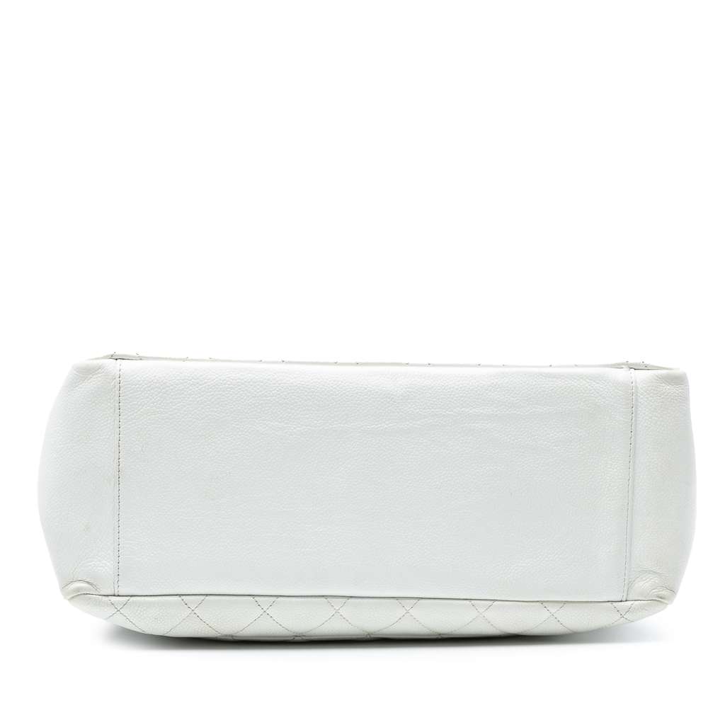 Chanel Caviar Grand Shopping Tote - Image 6