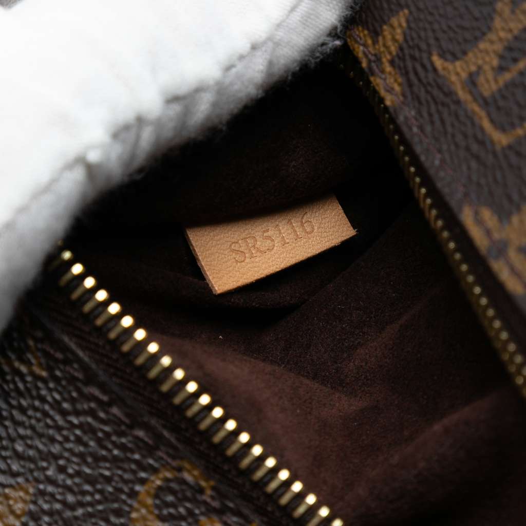 Louis Vuitton Monogram Pochette Metis - Detail 1