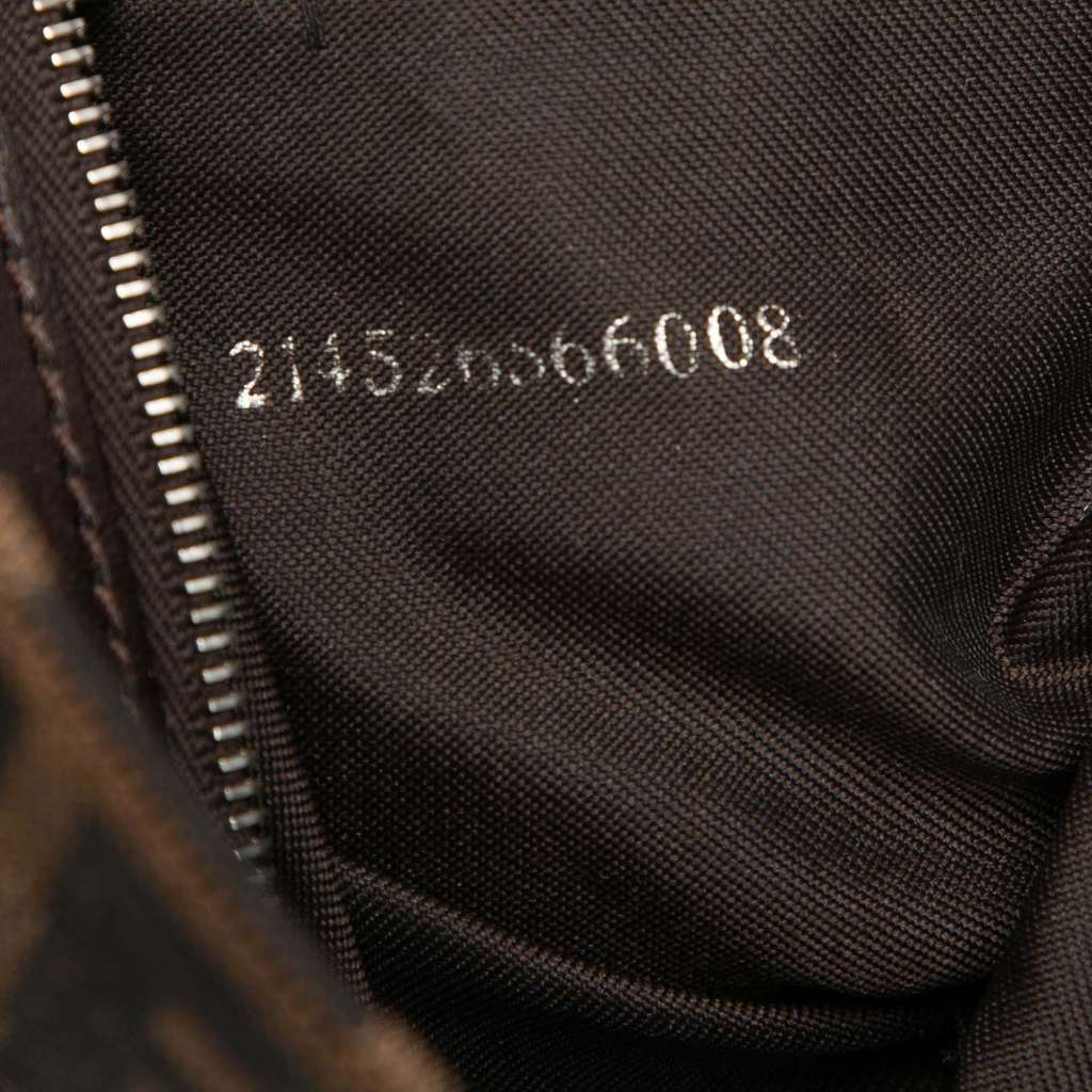 Fendi Zucca Canvas Shoulder Bag - Detail 1