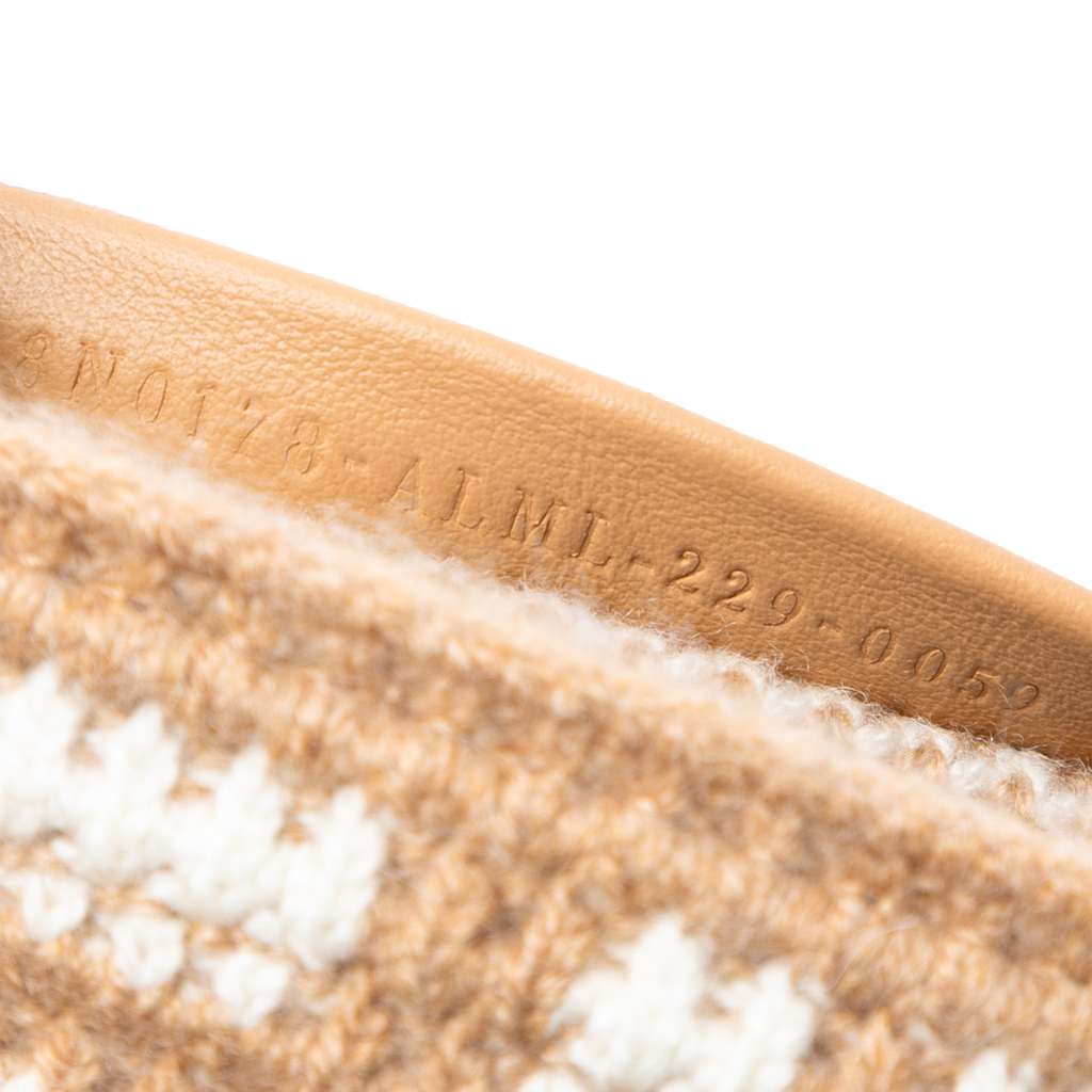 Fendi Zucca Cashmere Clutch - Detail 1