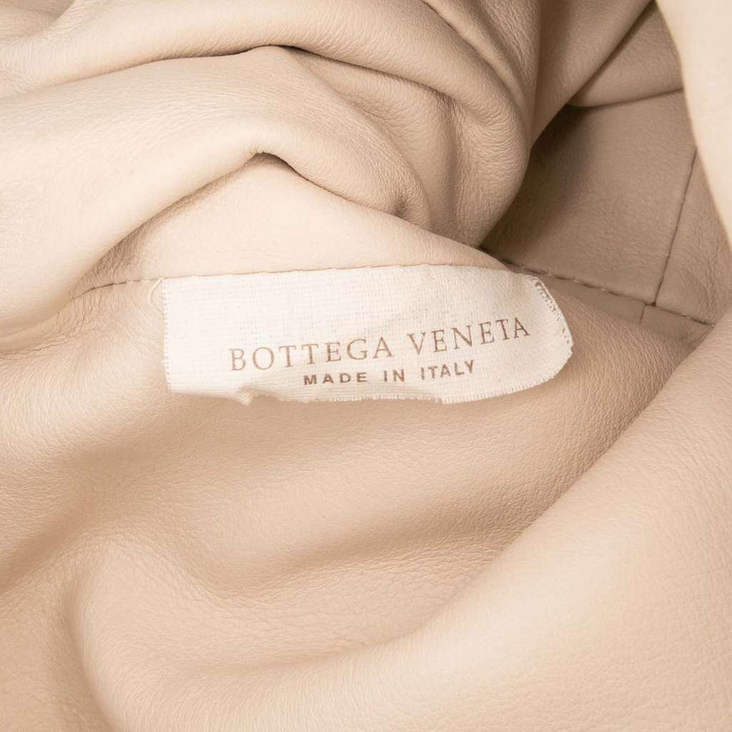 Bottega Veneta Lambskin The Mini Pouch Crossbody - Detail 1