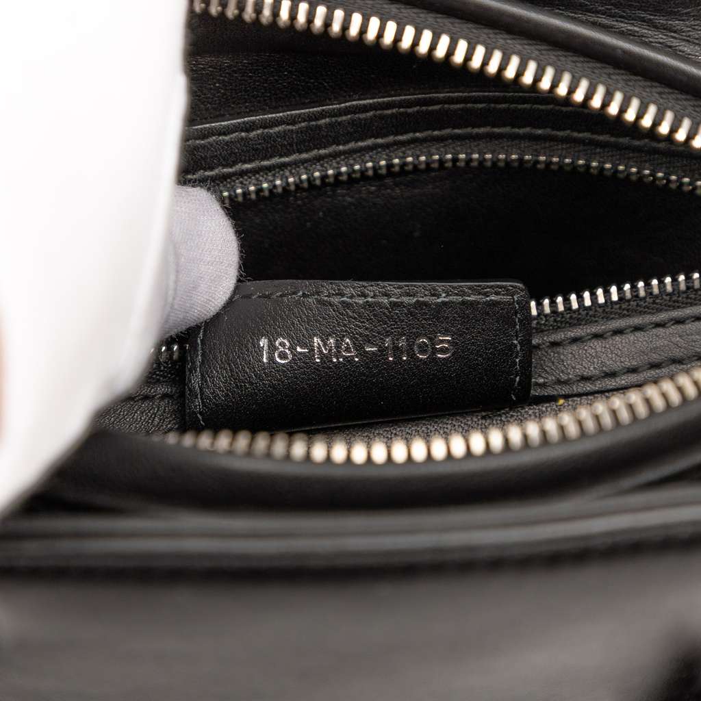 Dior Medium Calfskin Paradise Lady Dior - Detail 1