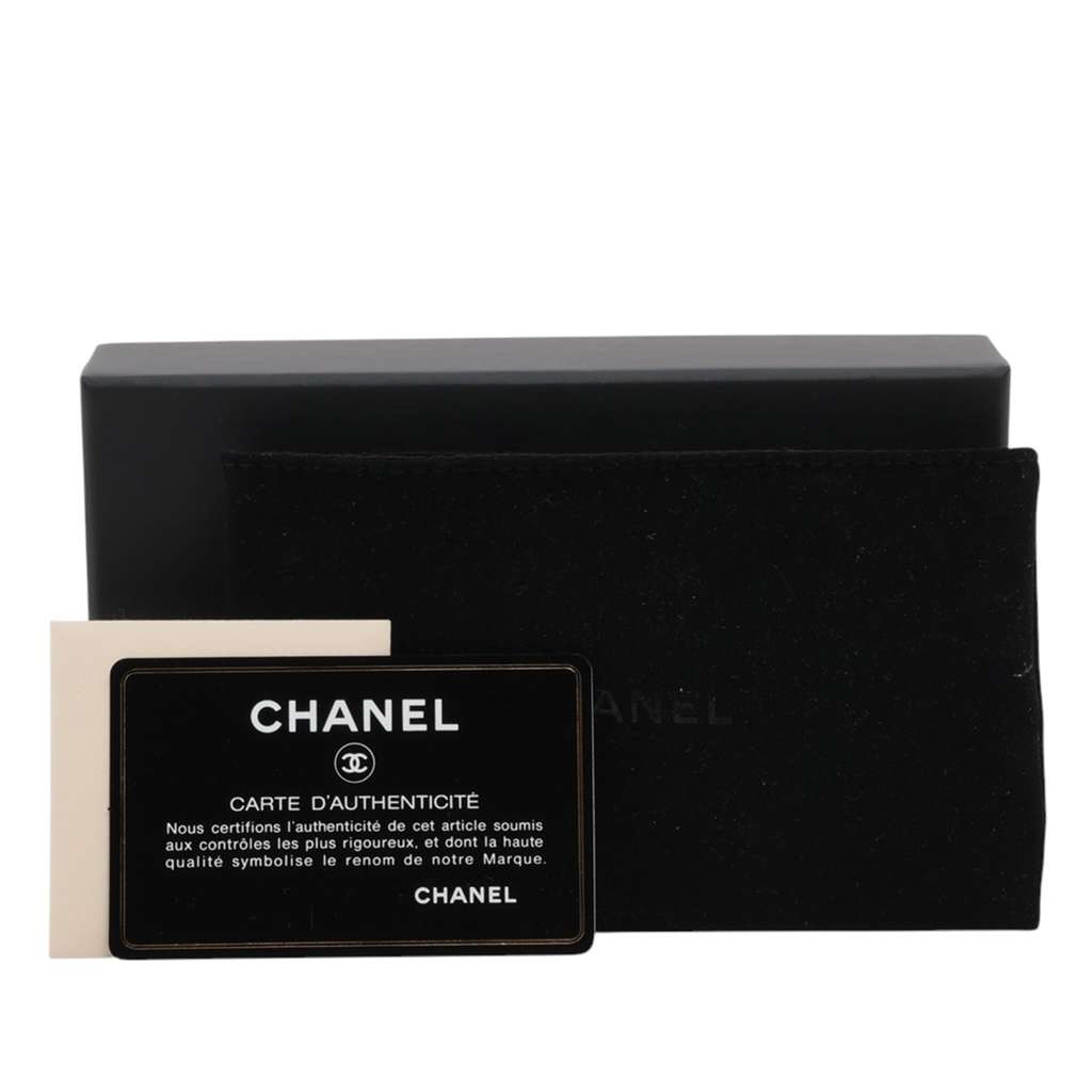 Chanel CC Quilted Lambskin Coin Pouch - Image 10