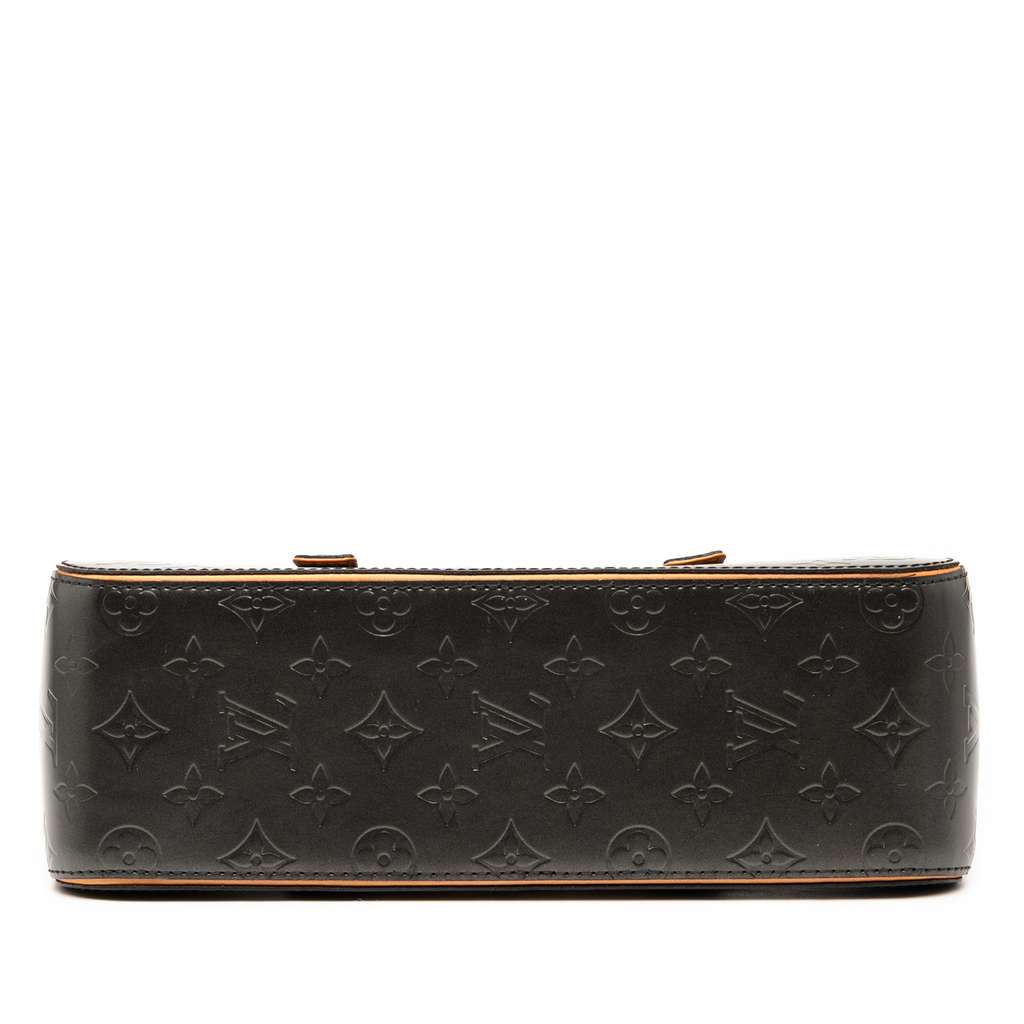 Louis Vuitton Monogram Mat Shelton - 3