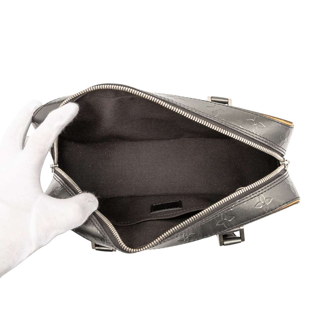 Louis Vuitton Monogram Mat Shelton - 4