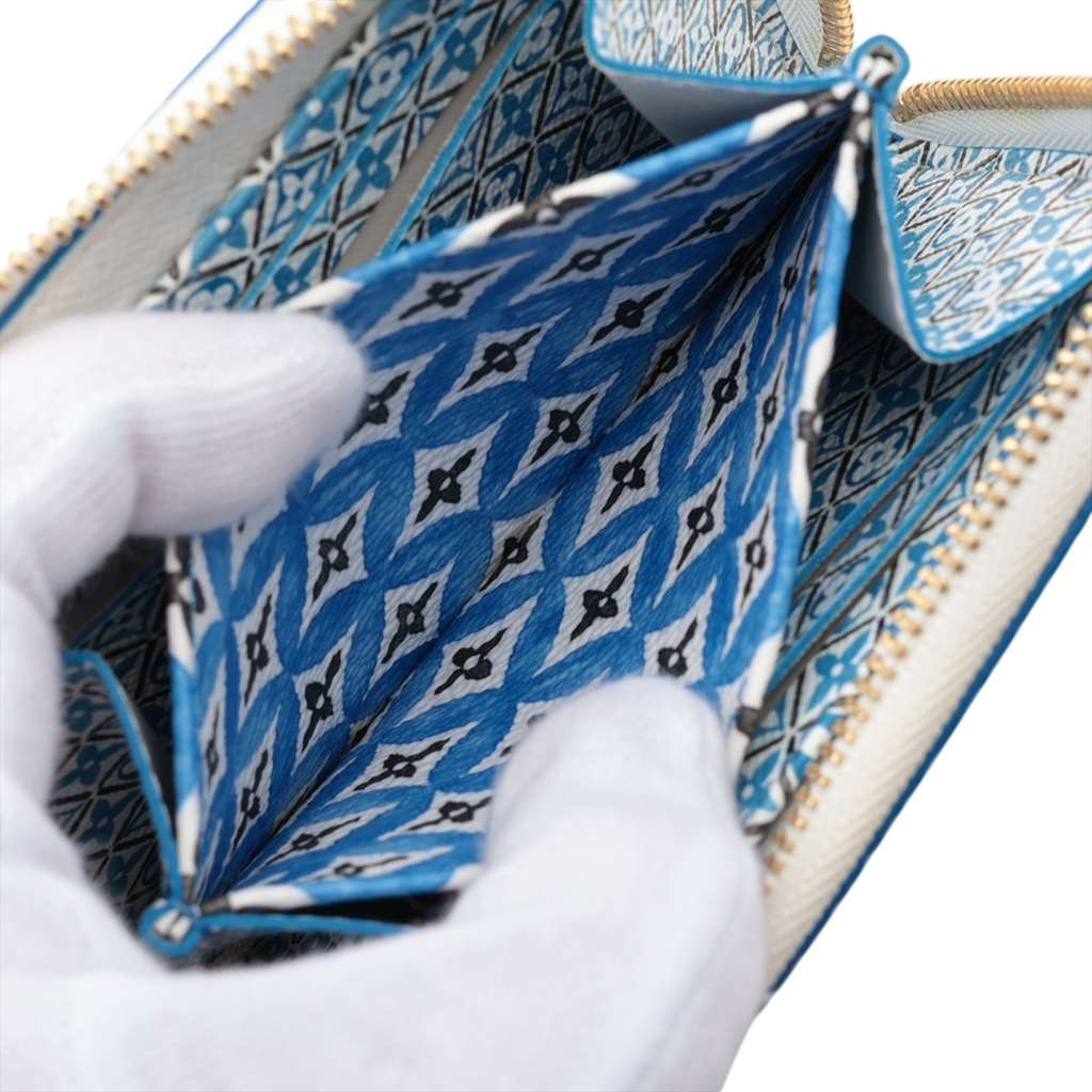 Louis Vuitton Monogram Giant By the Pool Zippy Coin Purse - 5