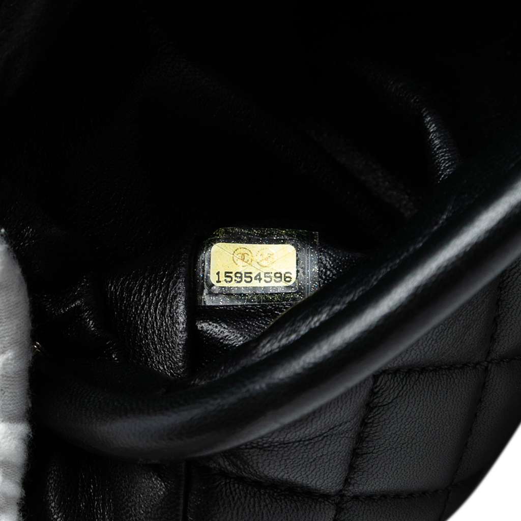 Chanel Quilted Lambskin Frame Clutch - Detail 1