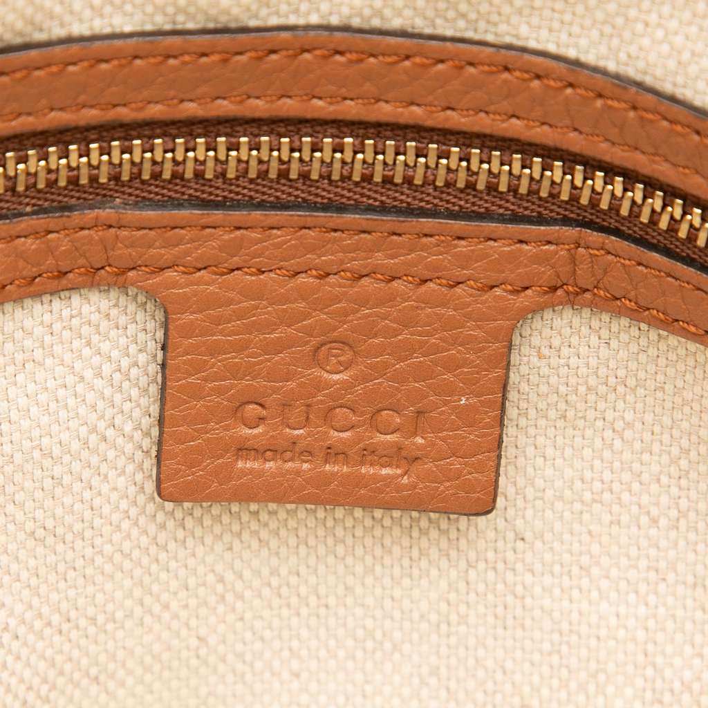 Gucci Pebbled Leather Soho Chain Zip Shoulder Bag - Side view