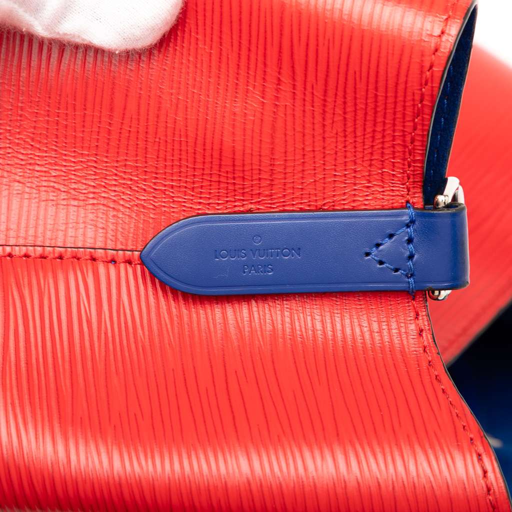 Louis Vuitton Epi NeoNoe MM - Side view