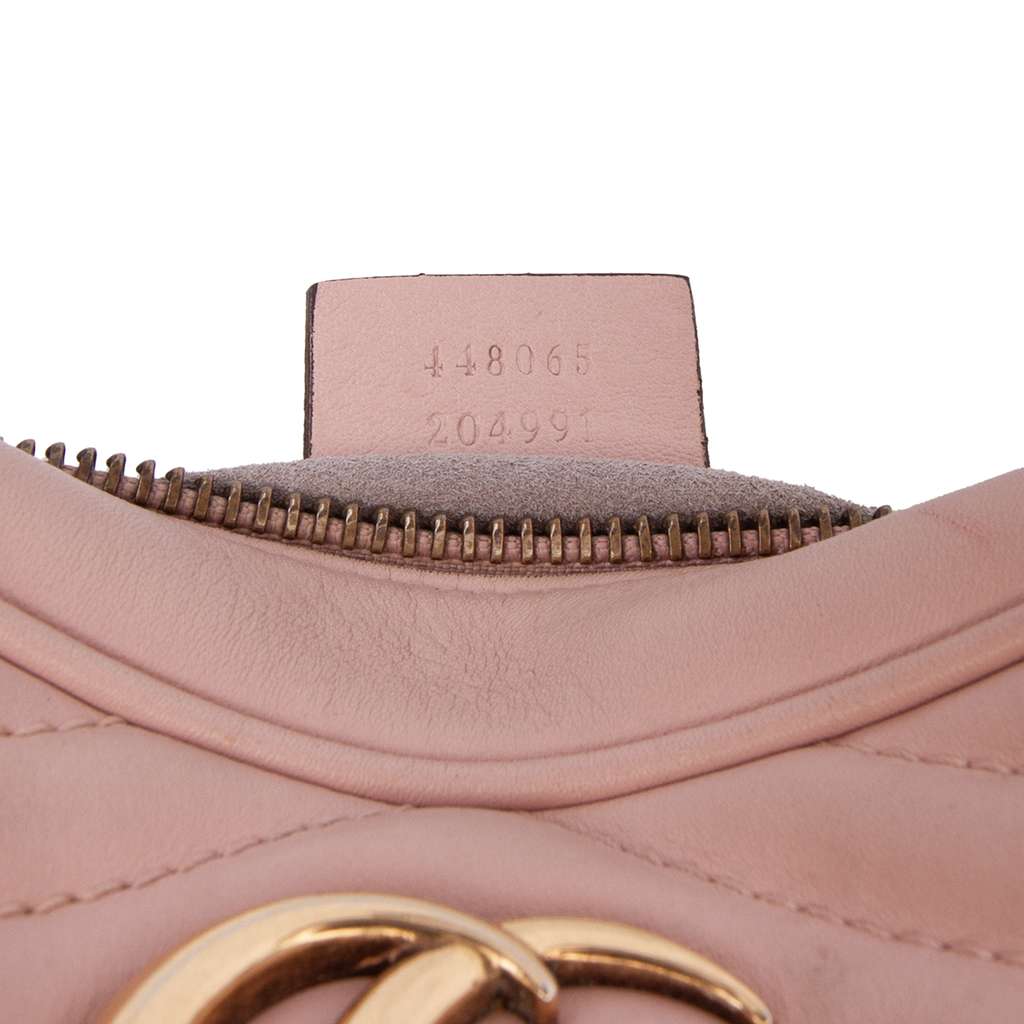 Gucci Mini GG Marmont Matelasse Leather Crossbody - Detail 1