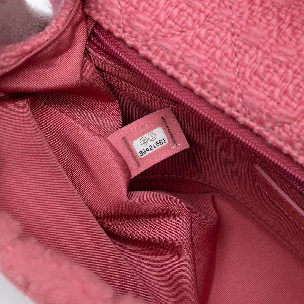 Chanel CC Quilted Shearling and Tweed Single Flap - Side view