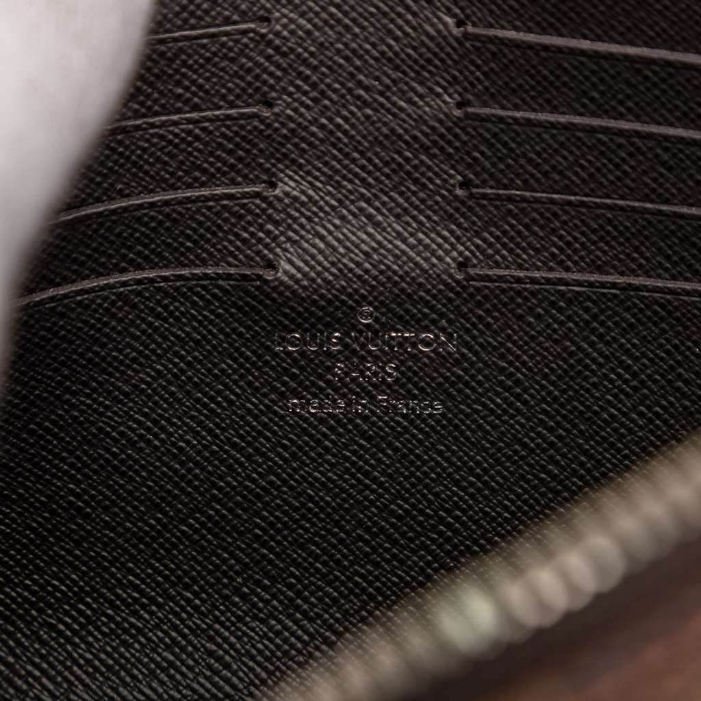 Louis Vuitton Damier Ebene Kasai Clutch - 5
