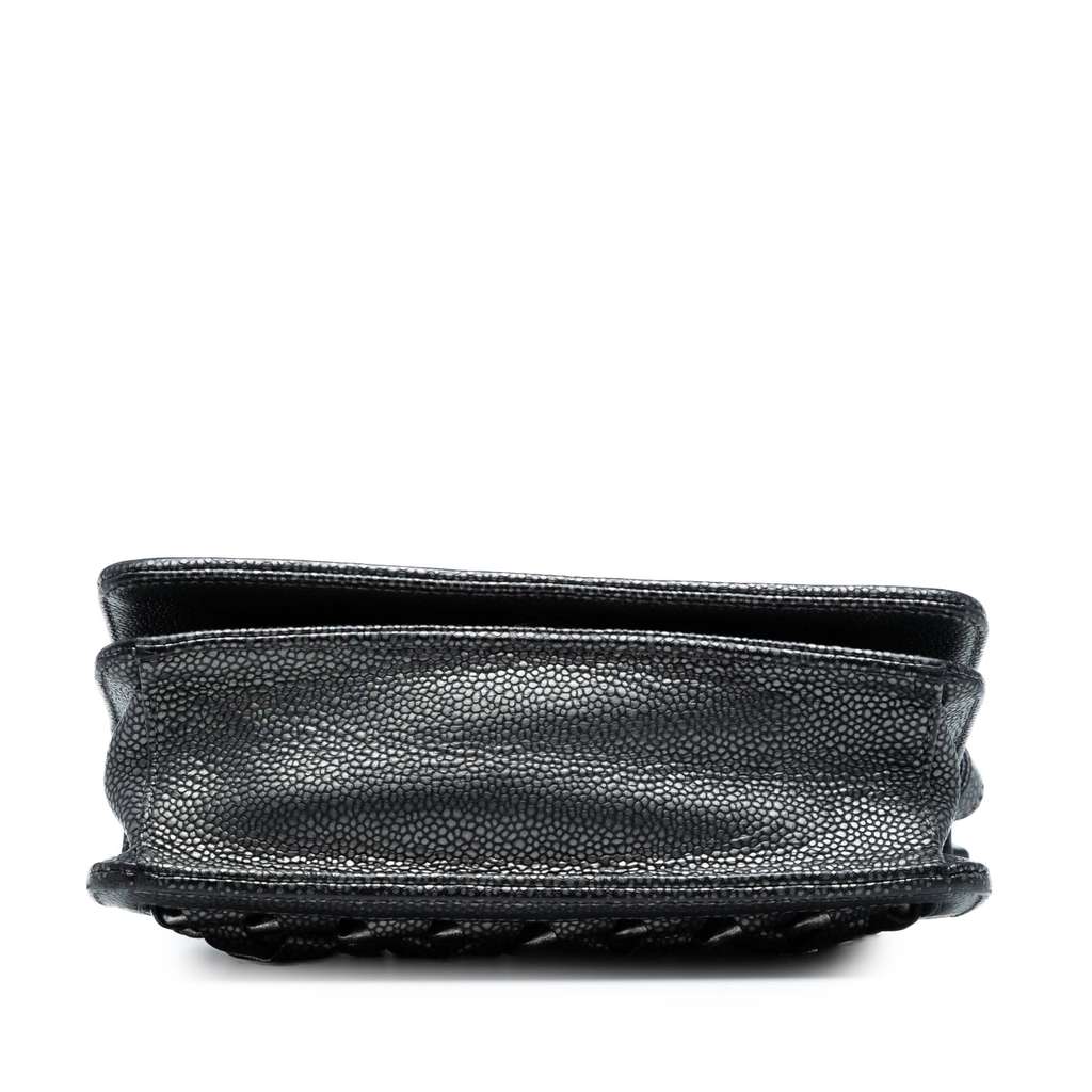 Chanel CC Metallic Caviar Interlaced Chain Clutch on Strap - Image 6