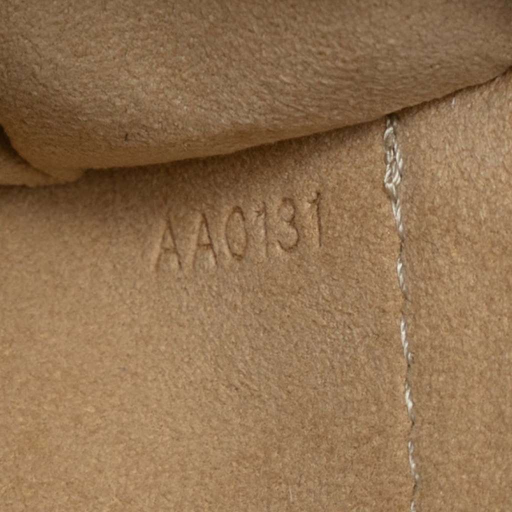 Louis Vuitton Damier Azur Pochette Milla MM - Detail 1