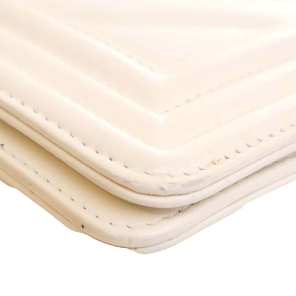 Chanel Old Medium Chevron Lambskin Boy Flap - Image 10