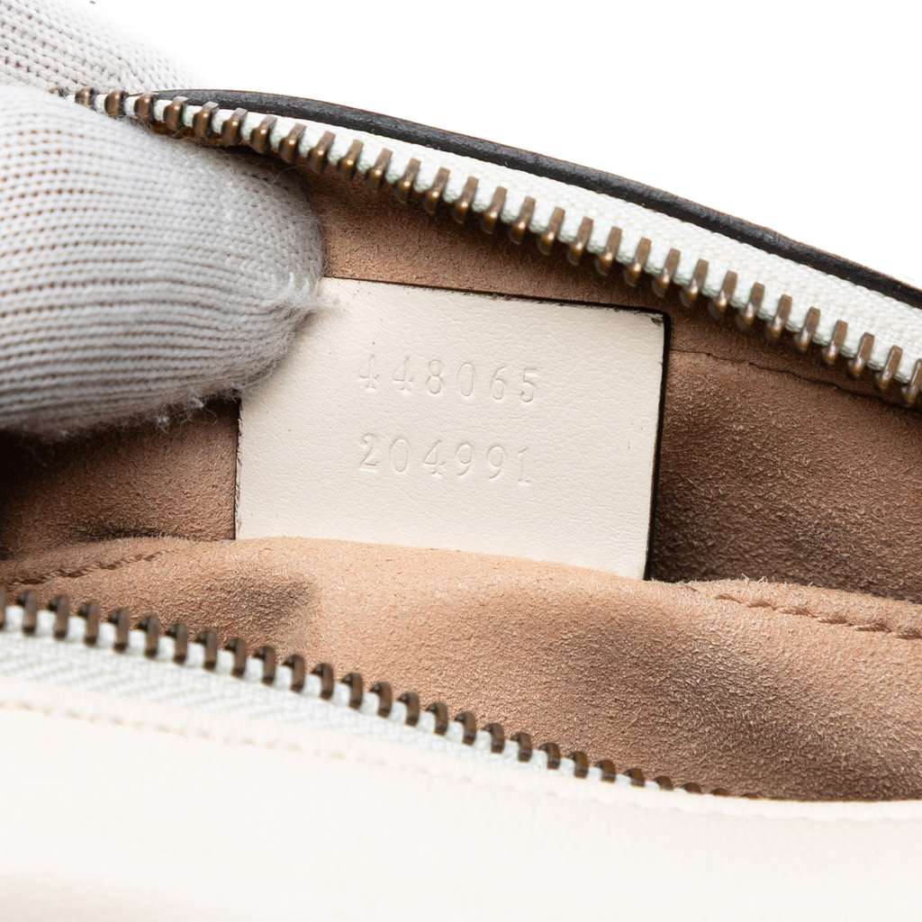 Gucci Mini GG Marmont Matelasse Leather Crossbody - Detail 1