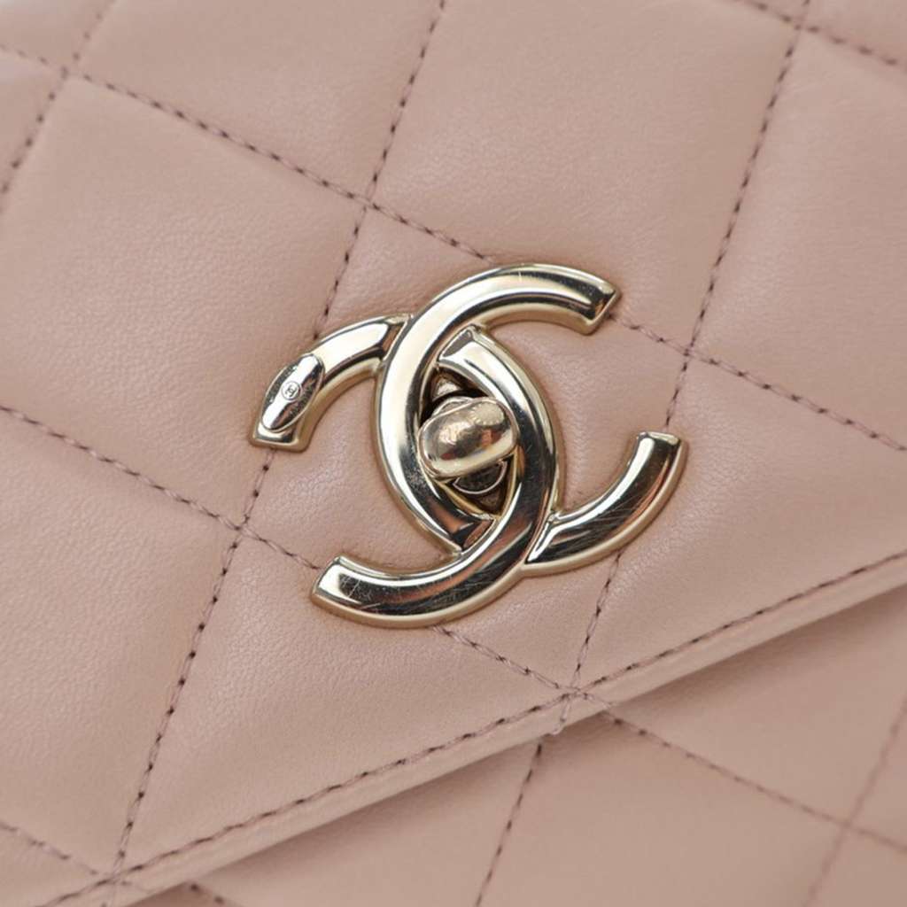 Chanel Small Quilted Lambskin Trendy CC Flap - Detail 2